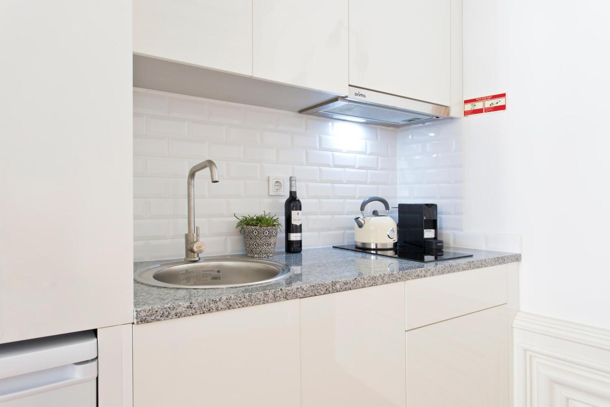 Fine Art Apartments City Center Порту Экстерьер фото